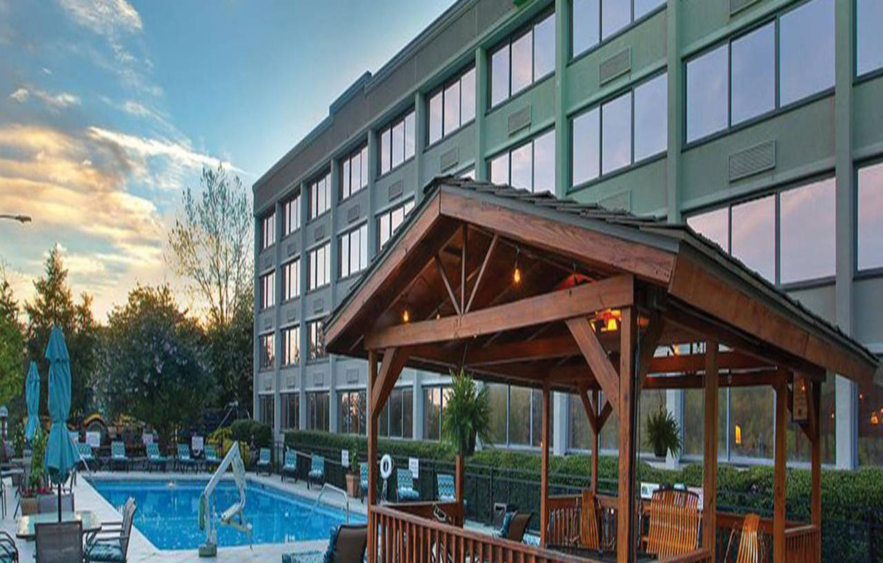 Holiday Inn Asheville East-Blue Ridge Pkwy, An Ihg Hotel Exterior photo
